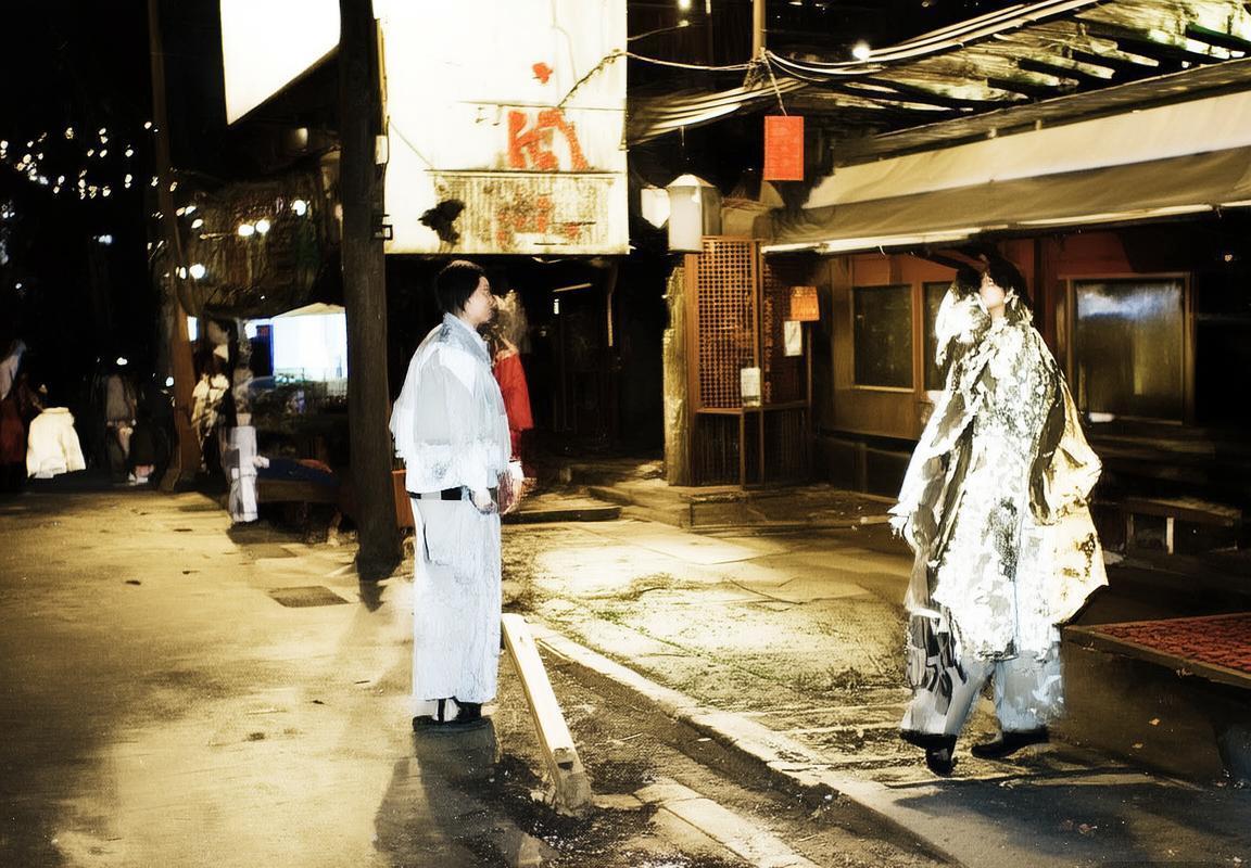 曼城英超争冠紧追阿森纳，哈兰德双响火力全开